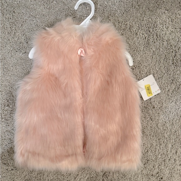 Baby girl pink fur vest - Picture 1 of 3